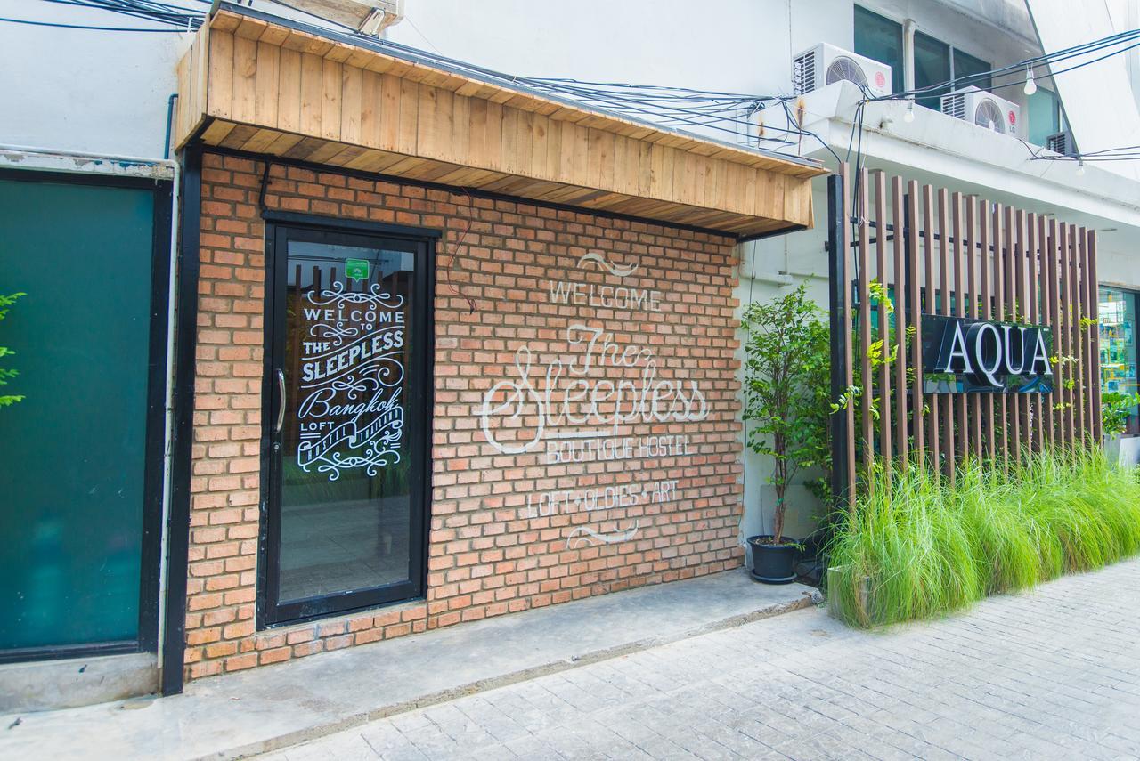 The Sleepless Boutique Hostel Бангкок Экстерьер фото